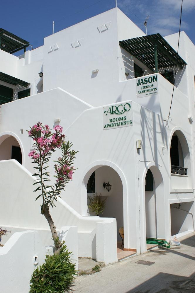 Jason Studios & Apartments Naxos City Екстер'єр фото