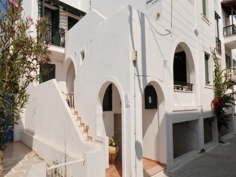 Jason Studios & Apartments Naxos City Екстер'єр фото