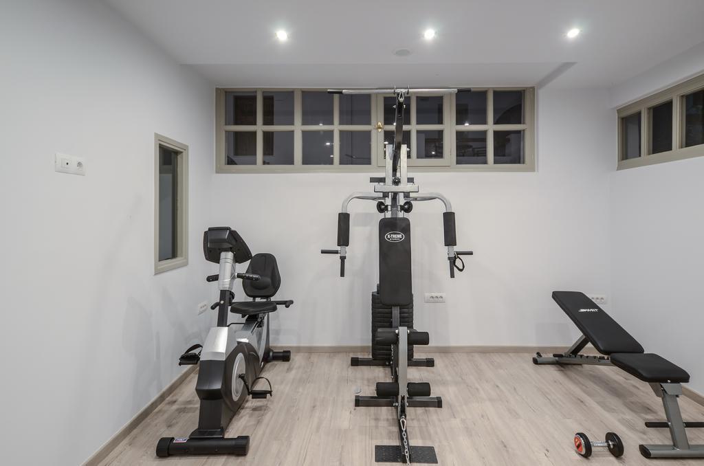 Jason Studios & Apartments Naxos City Екстер'єр фото